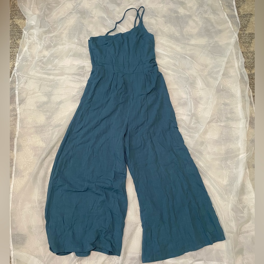 Blue one shoulder jumper